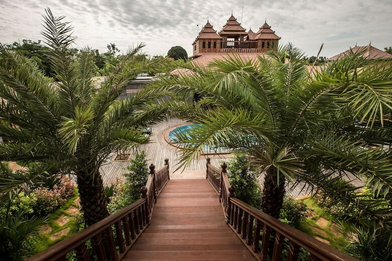 Hotel Model Angkor Resort &amp; Residence