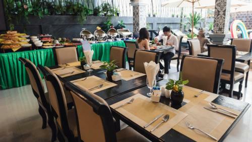 Popular Boutique Hotel