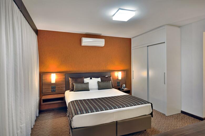 Hotel Deville Curitiba Batel