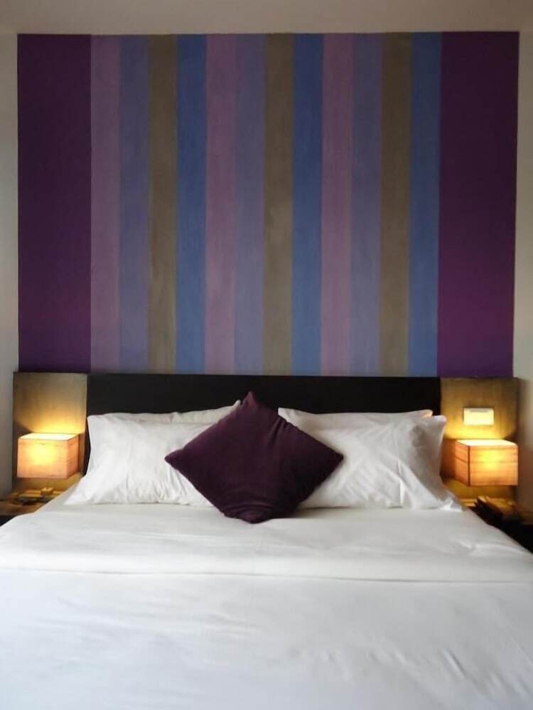 Men's Resort & Spa (Gay Hotel)