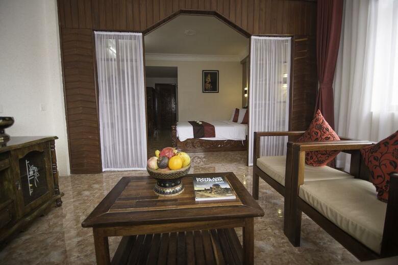 Reaksmey Chanreas Hotel