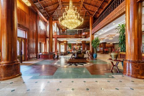 Hotel Empress Residence Resort And Spa