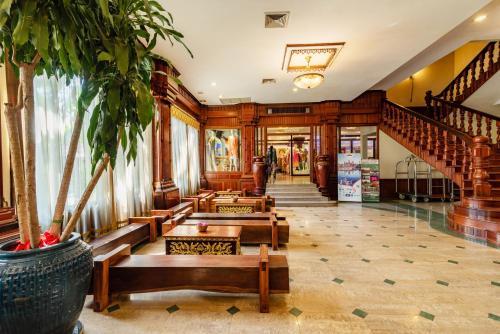Hotel Empress Residence Resort And Spa