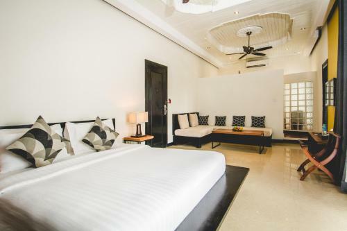Mulberry Boutique Hotel