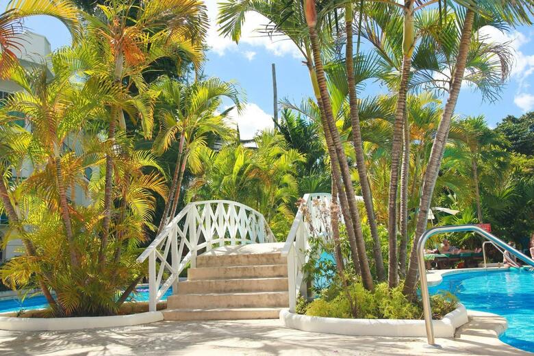 Hotel Mango Bay Beach Resort