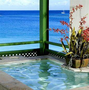Hotel Mango Bay Beach Resort