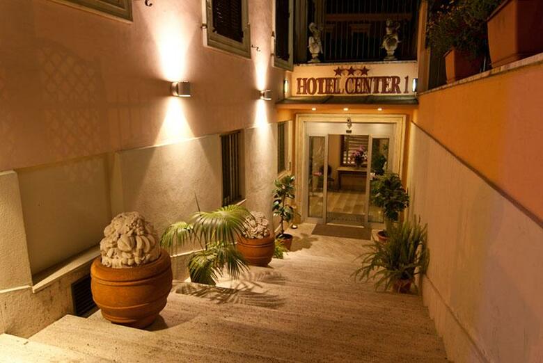 Bed & Breakfast Center 1-2-3