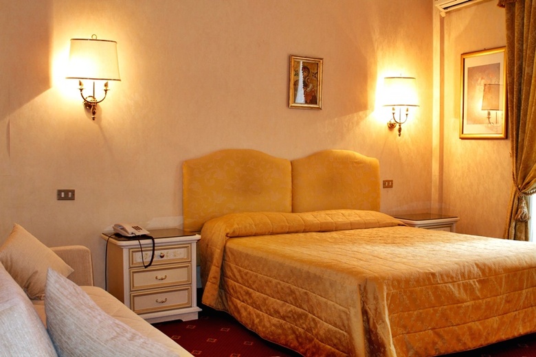 Hostal Ostello Bello Roma Colosseo
