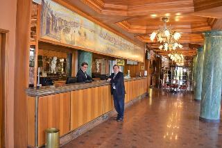 Hotel Russott