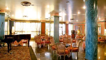 Hotel Russott