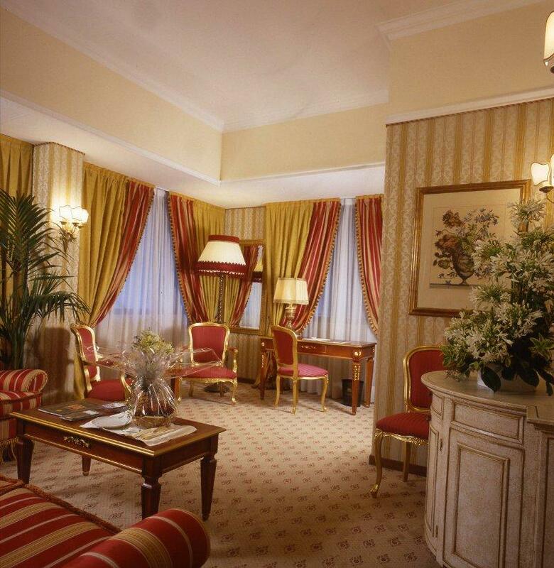 Hotel Sina De La Ville