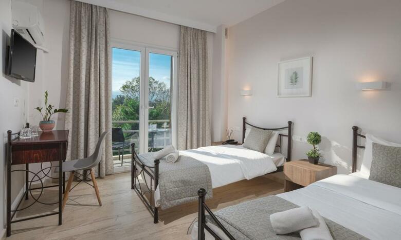 Minavra Hotel
