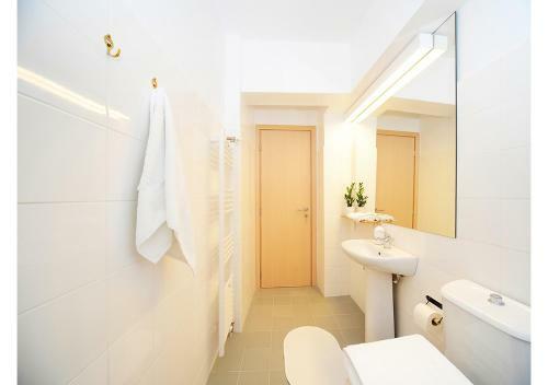 Live In Athens, Psyrri Central Apartments