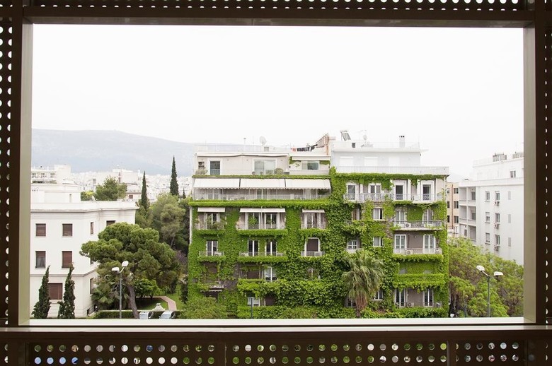 Athinais Hotel