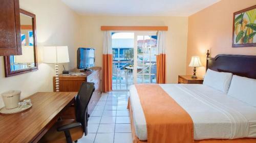 Hotel Bay Gardens Inn