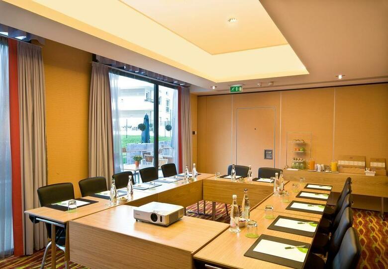 Hotel Courtyard By Marriott Paris Saint Denis