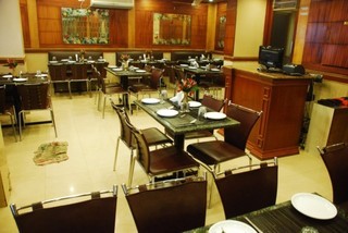 Hotel Mina International
