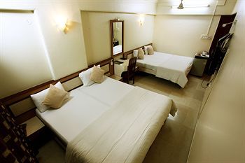 Hotel Mina International