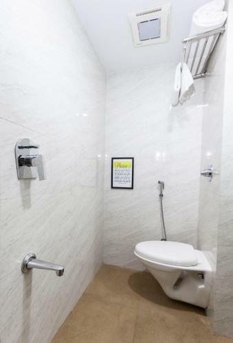 Hotel Travellers Inn