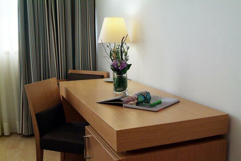 Hotel Mercure Lisboa Almada