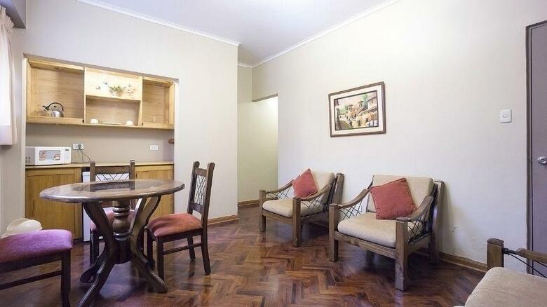 Hotel Suites Larco 656