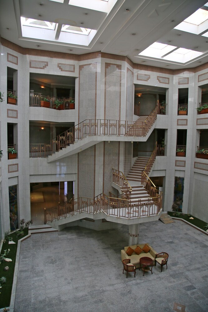 Apartamento Al Diafah Hotel Suites