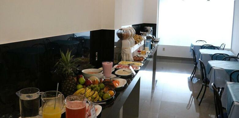Apart Hotel Los Delfines