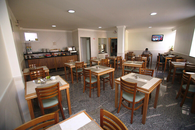 Cinel�ndia Hotel