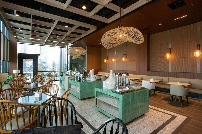 Hotel Avissa Suites