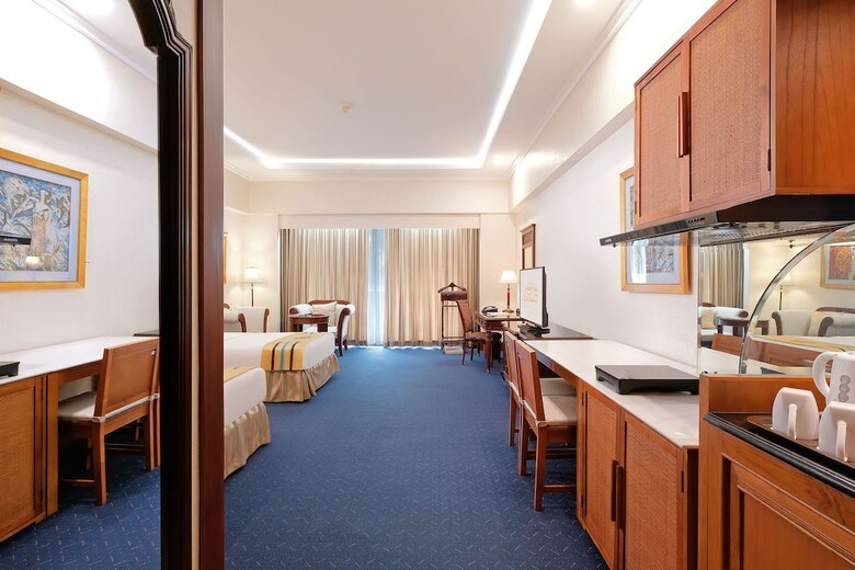 Sunlake Hotel