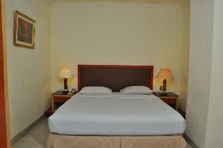 Royal Regal Hotel