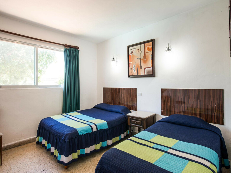 Hotel Las Dalias Inn
