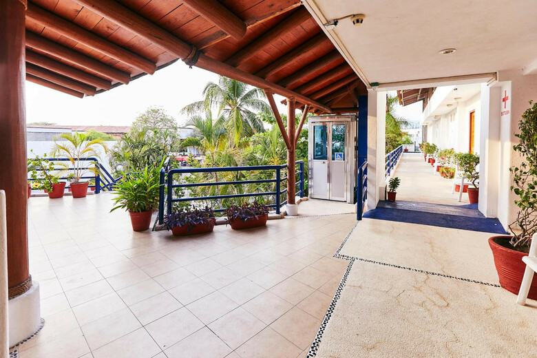 Hotel Suites Ixtapa Plaza Y Centro Comercial