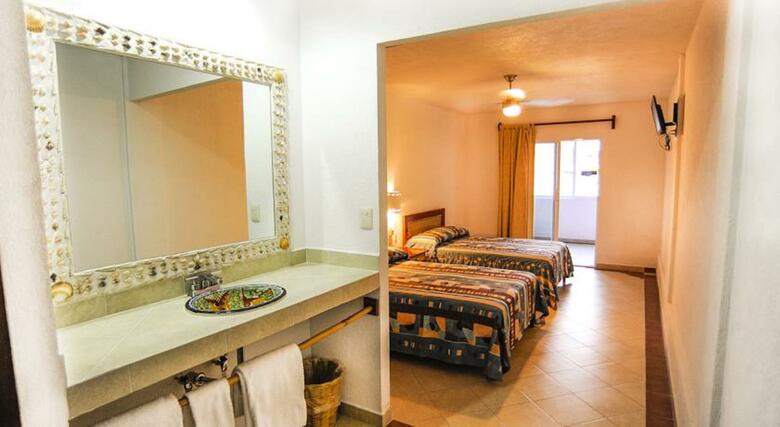 Hotel Suites Ixtapa Plaza Y Centro Comercial