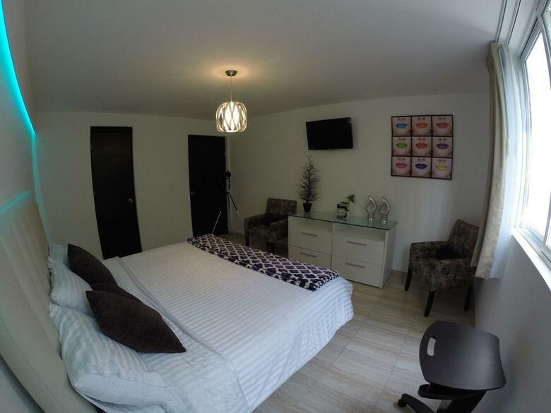 Hotel Condesa 185