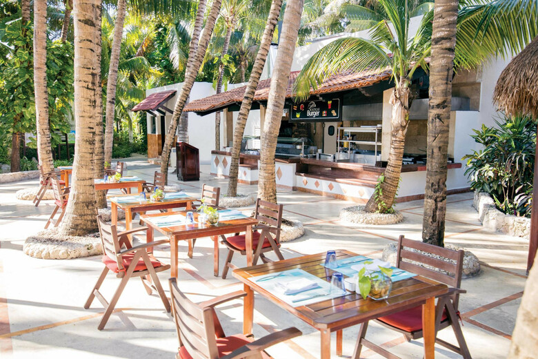 Hotel El Dorado Seaside Suites