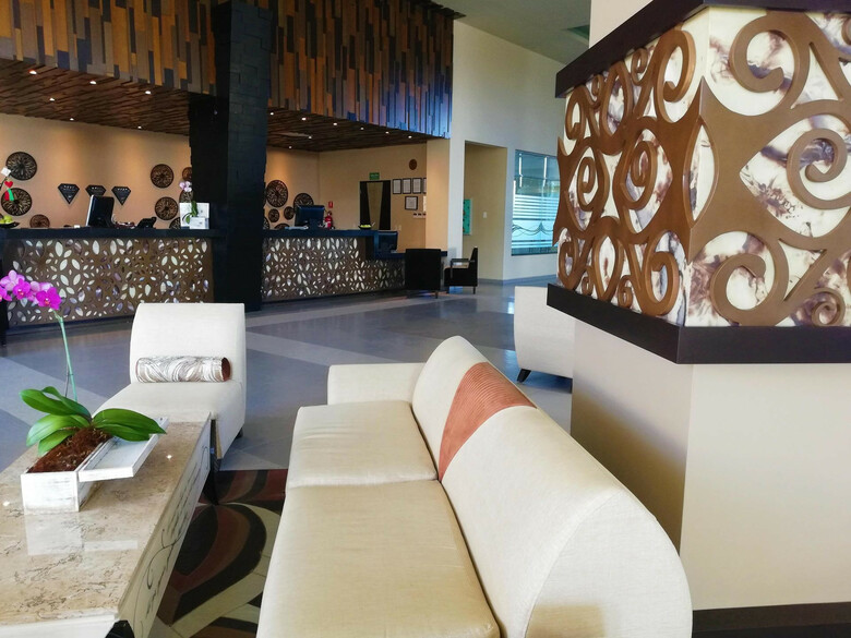 Hotel El Dorado Seaside Suites