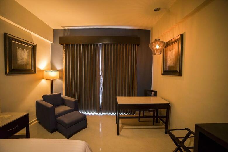 Hotel Grand Marlon