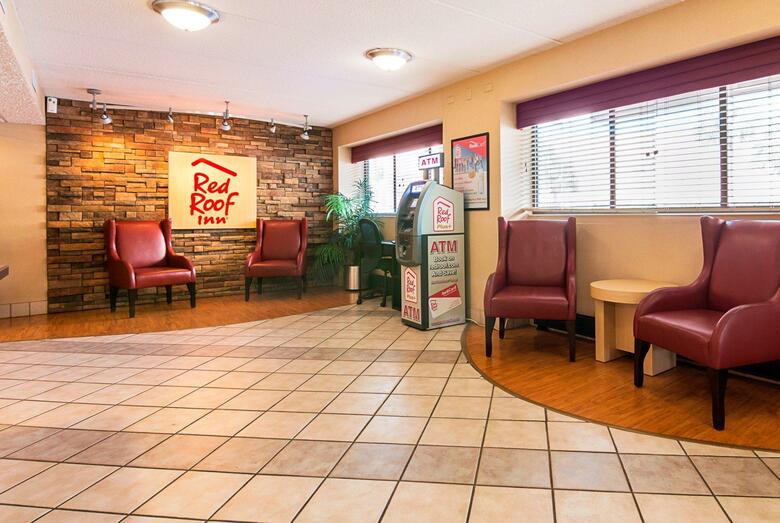 Midpointe Hotel By Rosen Hotels And Resorts