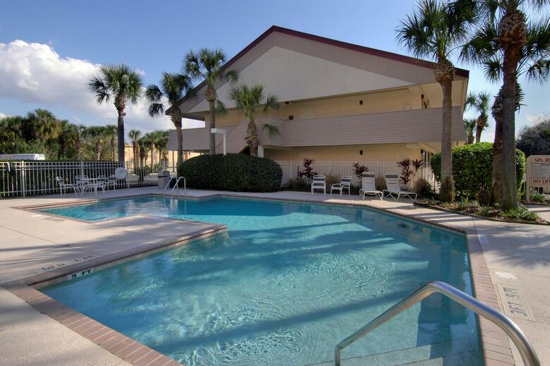 Midpointe Hotel By Rosen Hotels And Resorts