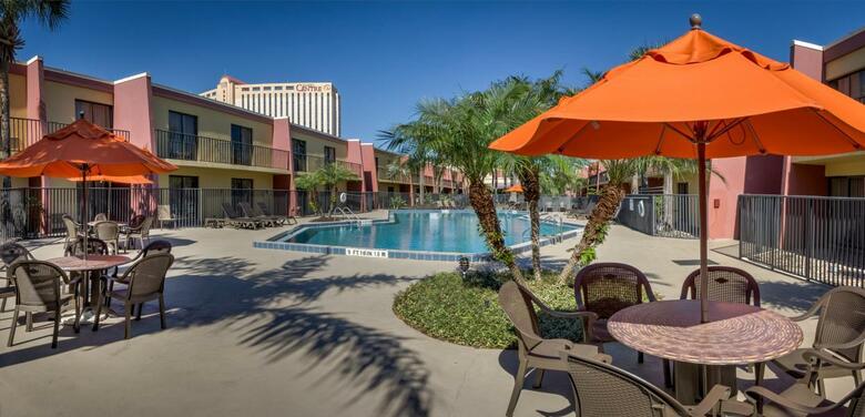 Midpointe Hotel By Rosen Hotels And Resorts
