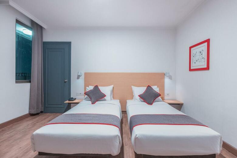 Alpine Hotel