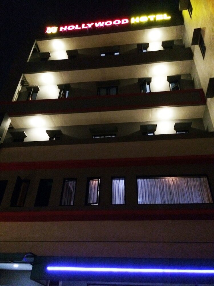 Hollywood Hotel