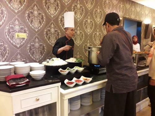 Grand Cempaka Hotel