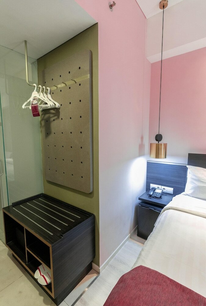 Favehotel Puri Indah Jakarta
