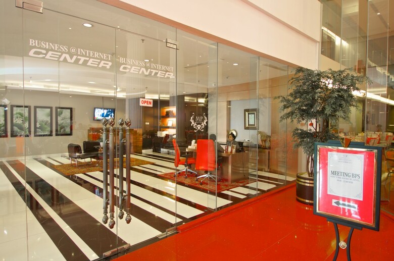 Merlynn Park Hotel