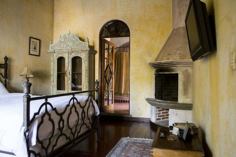 Hotel Posada De Los Leones