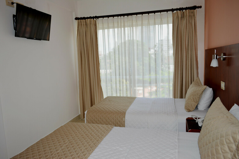 Aparthotel Premium Suites Equipetrol