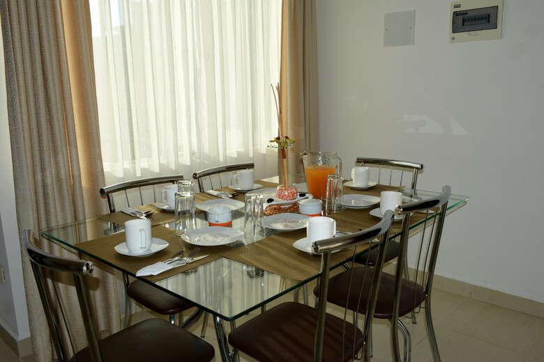 Aparthotel Premium Suites Equipetrol