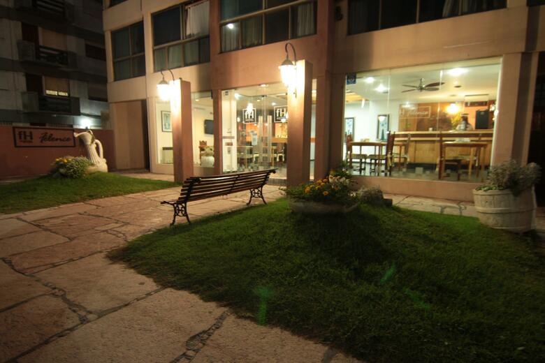 Hotel Felence